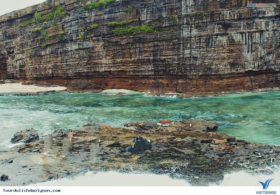 Những điểm check in tuyệt đẹp ở đảo Lý Sơn - Ảnh 4 Những điểm check in tuyệt đẹp ở đảo Lý Sơn - Ảnh 4