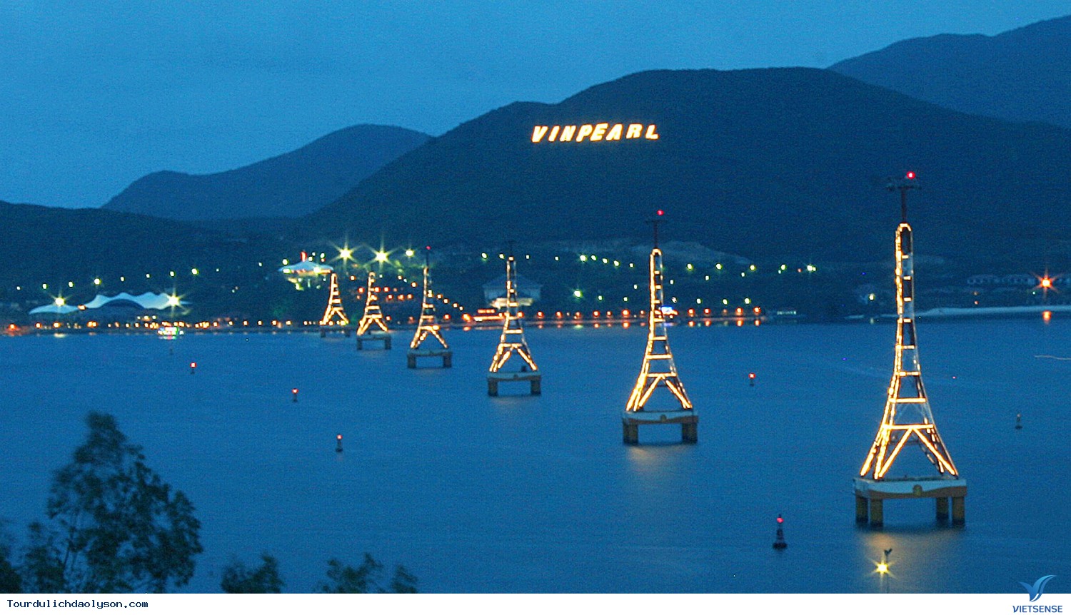 Những điểm đến tuyệt đẹp không thể bỏ qua trong tháng 3 ở Việt Nam - Ảnh 3