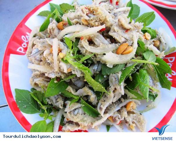 gỏi cá cơm - Ảnh 1