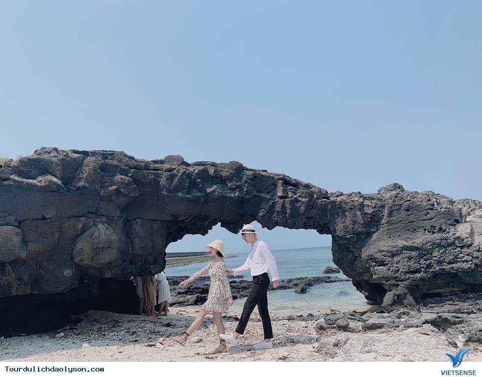 Lý Sơn vẫn luôn đáng yêu như thế qua các bức hình của cặp đôi lầy tới bến - Ảnh 7 Lý Sơn vẫn luôn đáng yêu như thế qua các bức hình của cặp đôi lầy tới bến - Ảnh 7