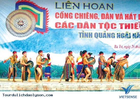 Quảng Ngãi- Tổ chức Liên hoan cồng chiêng - Ảnh 1