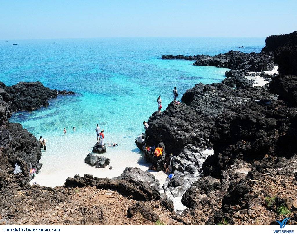 Rộn ràng hành trình Lý Sơn mùa tháng 3 - Ảnh 1