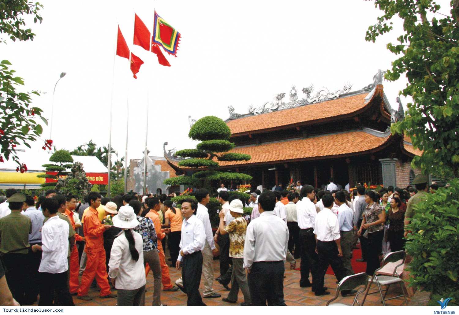 Rộn ràng du xuân trên đảo Lý Sơn - Ảnh 2