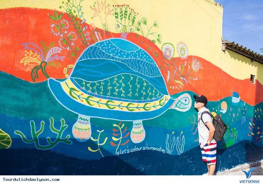 Rủ nhau tới làng bích họa An Bình – Lý Sơn, để ngâm mình cùng những bức hình kỳ quái - Ảnh 1 Rủ nhau tới làng bích họa An Bình – Lý Sơn, để ngâm mình cùng những bức hình kỳ quái - Ảnh 1