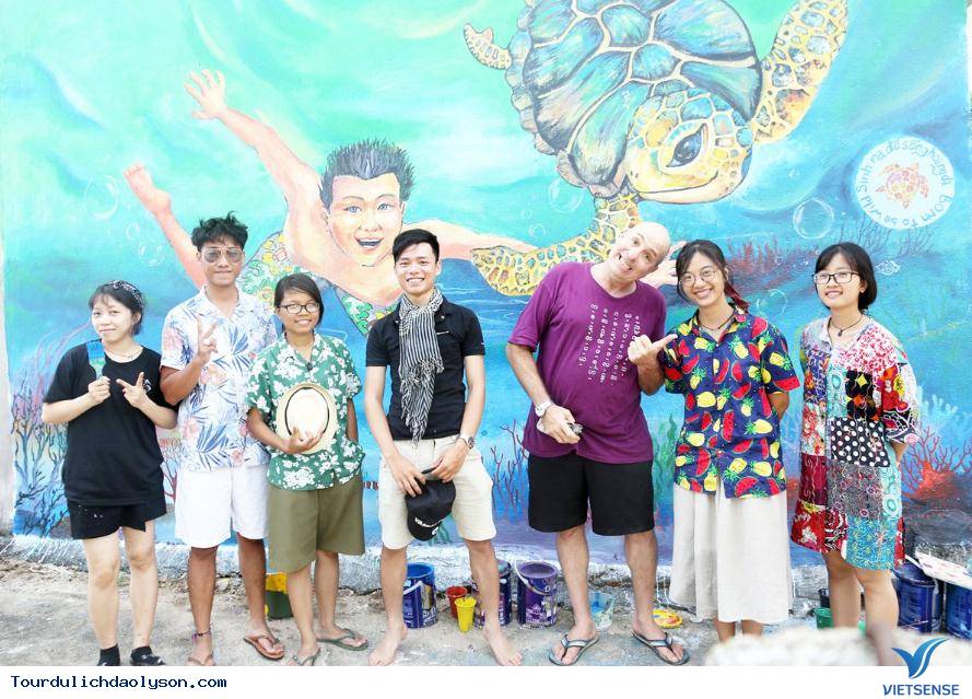 Rủ nhau tới làng bích họa An Bình – Lý Sơn, để ngâm mình cùng những bức hình kỳ quái - Ảnh 3 Rủ nhau tới làng bích họa An Bình – Lý Sơn, để ngâm mình cùng những bức hình kỳ quái - Ảnh 3