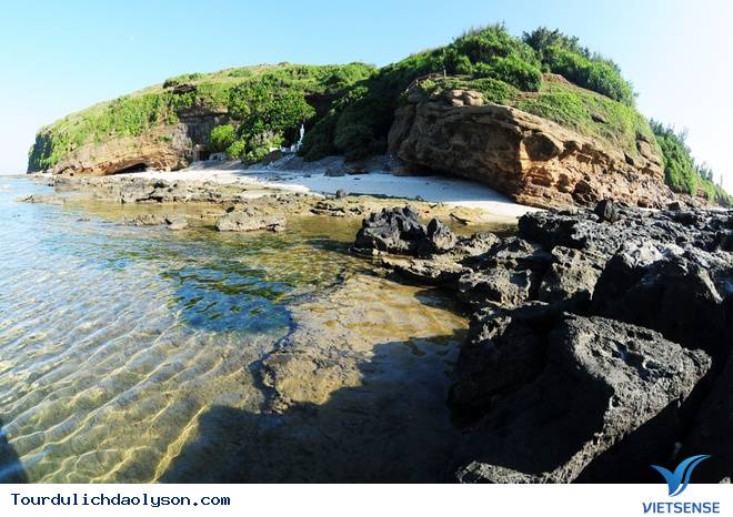 Sự phun trào của núi lửa biển trên đảo Lý Sơn - Ảnh 1