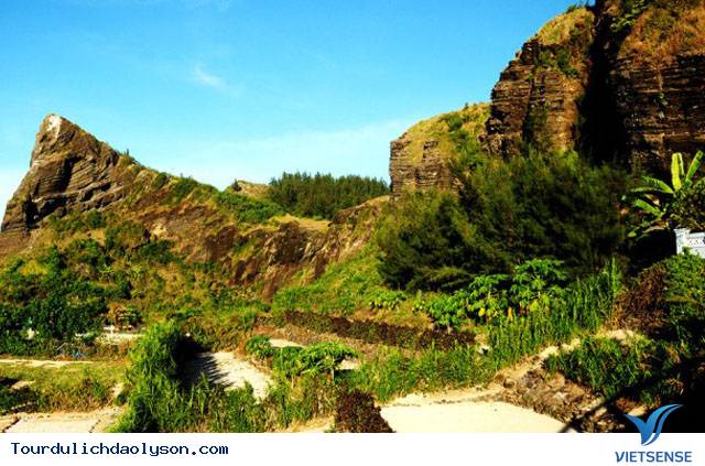 Sự tích núi Giếng Tiền trên đảo Lý Sơn - Ảnh 3 Sự tích núi Giếng Tiền trên đảo Lý Sơn - Ảnh 3