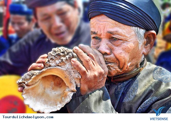 Tiếng ốc u- còi báo động cướp biển trên đảo Lý Sơn - Ảnh 1