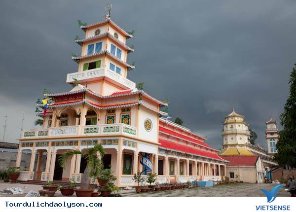 Tòa điện thờ Phật Mẫu Lý Sơn - Ảnh 5