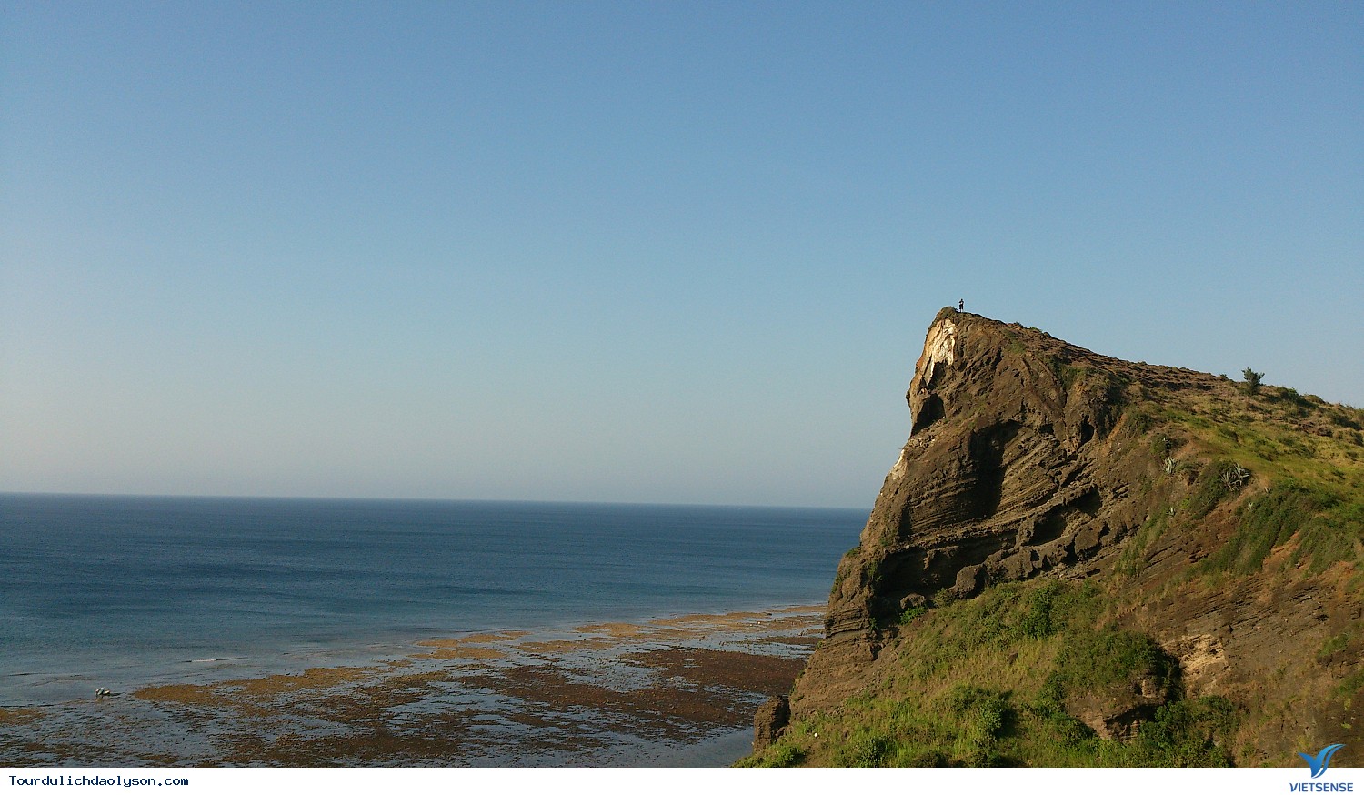 Trải nghiệm tuyệt vời trên đảo Lý Sơn - Ảnh 2 Trải nghiệm tuyệt vời trên đảo Lý Sơn - Ảnh 2