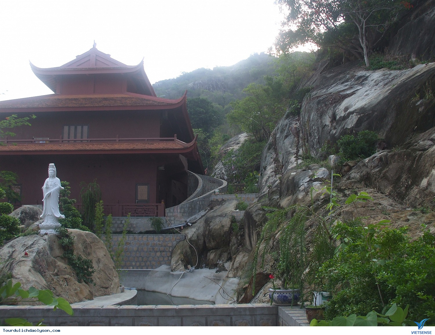 Xuân về trên đảo Lý Sơn - Ảnh 2